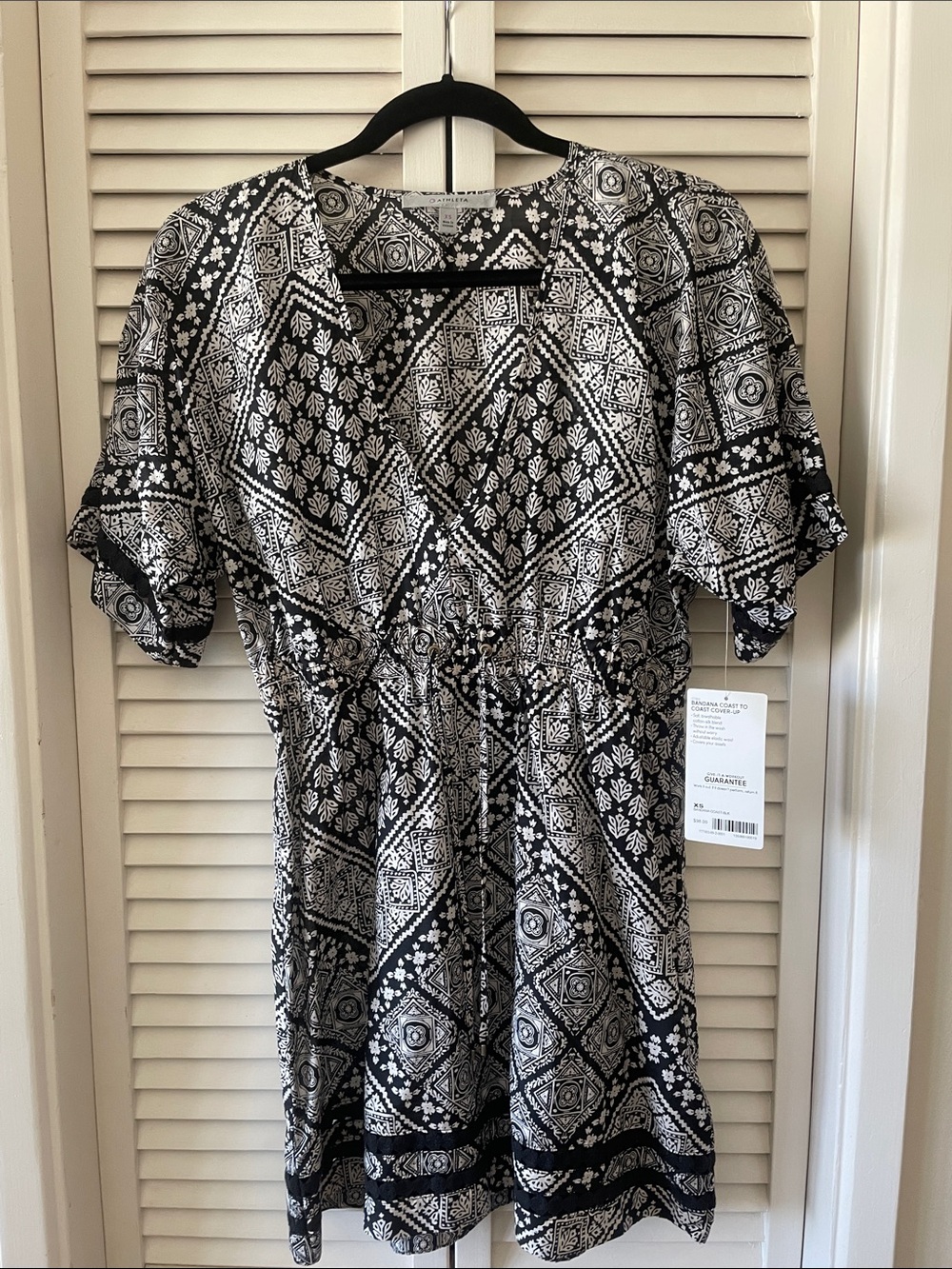 Athleta Black & White Printed V-Neck Swim Coverup